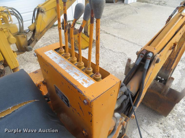 image for item DD6941 Case Davis TF700 trencher