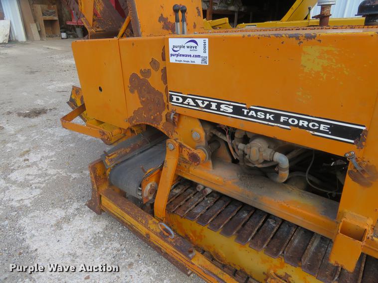 image for item DD6941 Case Davis TF700 trencher