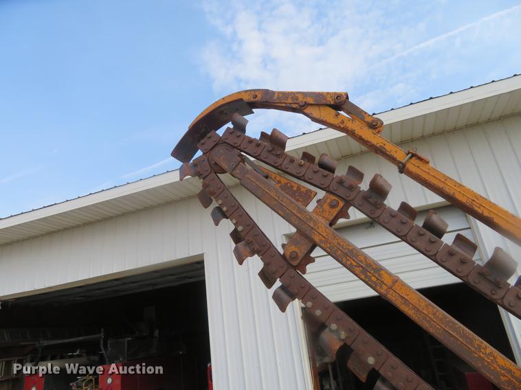 image for item DD6941 Case Davis TF700 trencher