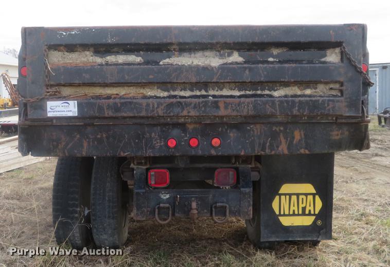 image for item DD6942 1993 Chevrolet Kodiak C6500 dump truck