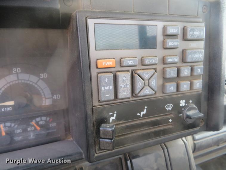 image for item DD6942 1993 Chevrolet Kodiak C6500 dump truck