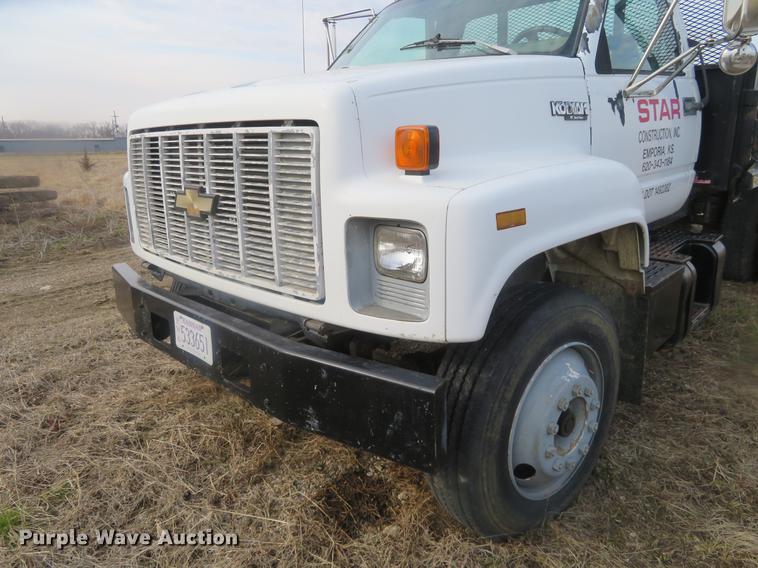 image for item DD6942 1993 Chevrolet Kodiak C6500 dump truck