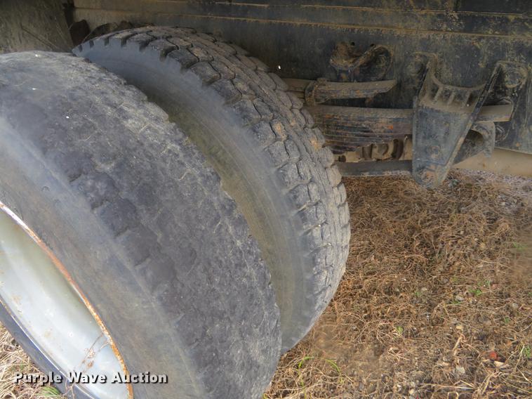 image for item DD6942 1993 Chevrolet Kodiak C6500 dump truck