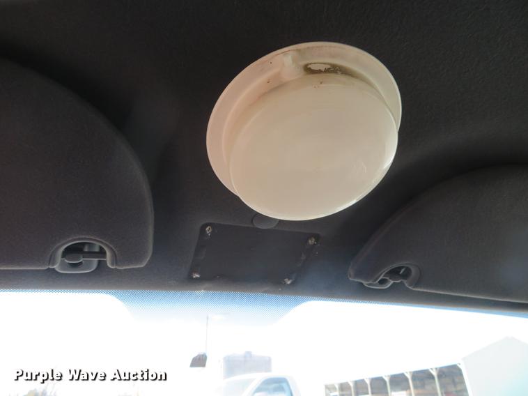 image for item DD6953 2005 Ford Crown Victoria Police Interceptor