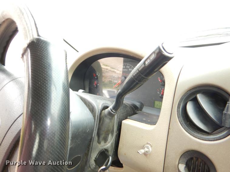 image for item DE0077 2006 Ford F150 XL pickup truck