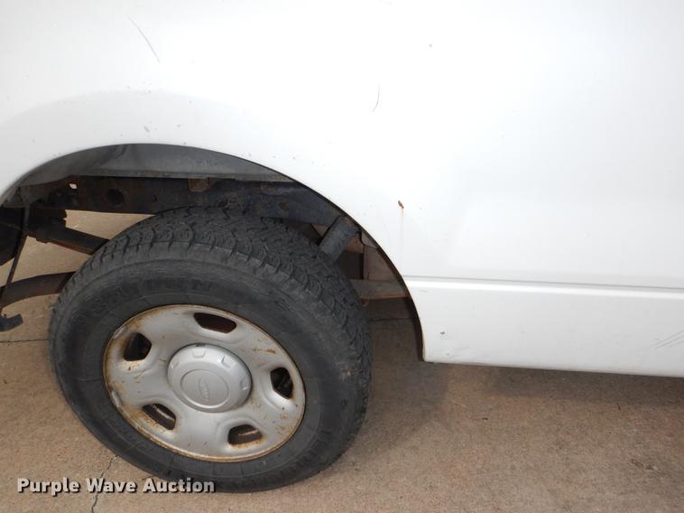 image for item DE0077 2006 Ford F150 XL pickup truck