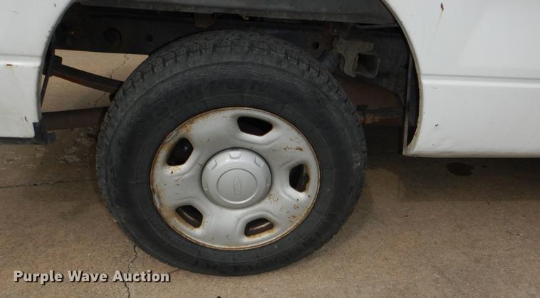 image for item DE0077 2006 Ford F150 XL pickup truck