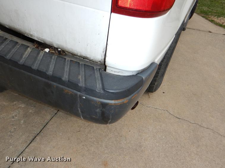 image for item DE0077 2006 Ford F150 XL pickup truck