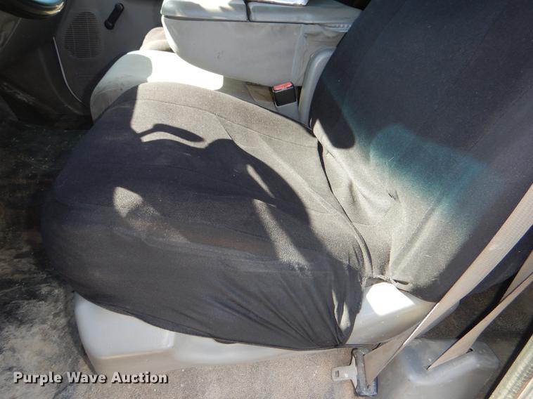 image for item DE0083 2007 Ford F350 Super Duty XL SuperCab flatbed pickup truck