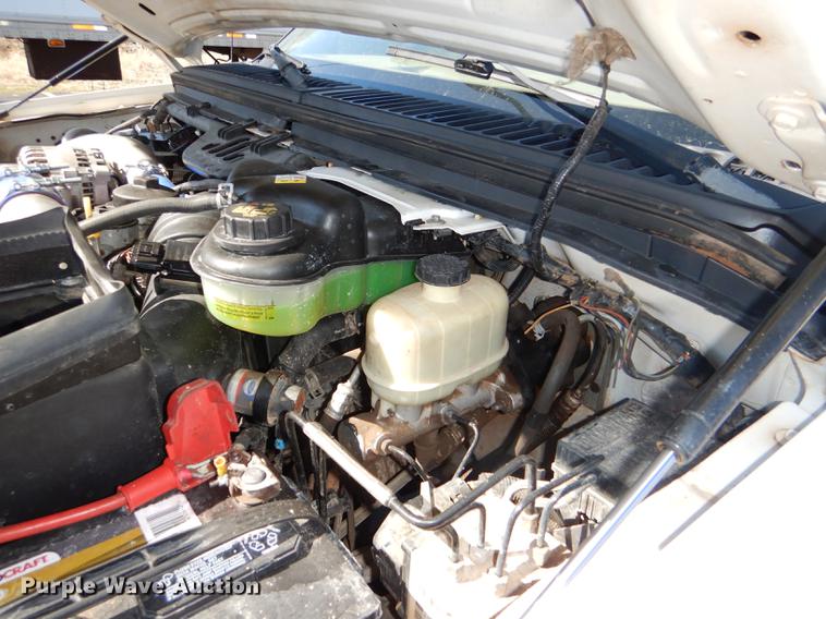 image for item DE0083 2007 Ford F350 Super Duty XL SuperCab flatbed pickup truck