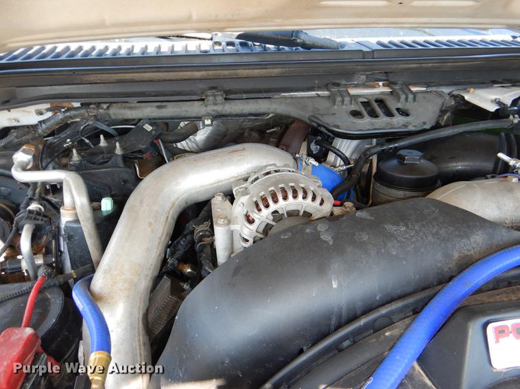 image for item DE0083 2007 Ford F350 Super Duty XL SuperCab flatbed pickup truck