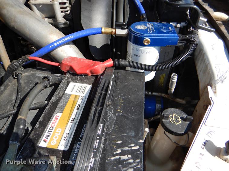 image for item DE0083 2007 Ford F350 Super Duty XL SuperCab flatbed pickup truck