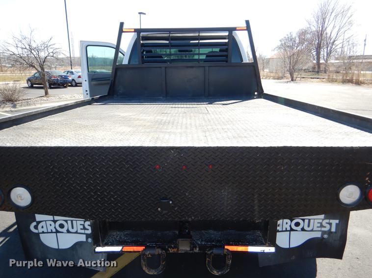 image for item DE0083 2007 Ford F350 Super Duty XL SuperCab flatbed pickup truck