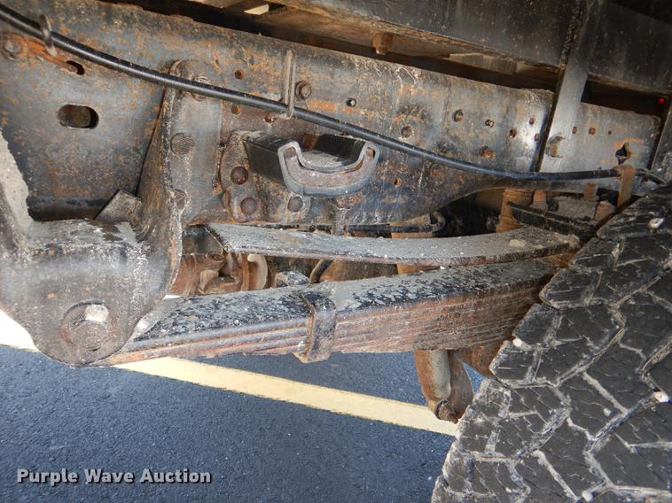 image for item DE0083 2007 Ford F350 Super Duty XL SuperCab flatbed pickup truck