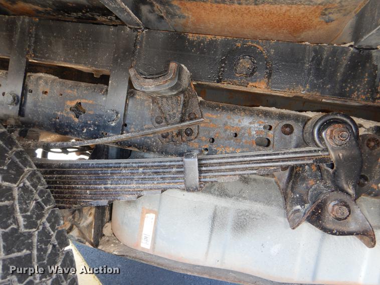 image for item DE0083 2007 Ford F350 Super Duty XL SuperCab flatbed pickup truck