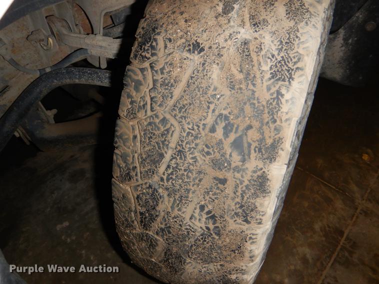 image for item DE0092 2004 Chevrolet Silverado 1500 Ext. Cab pickup truck