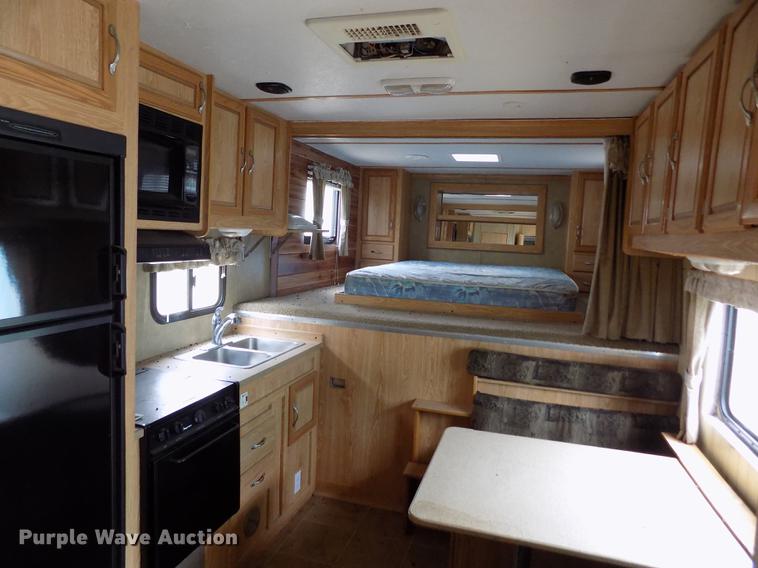 image for item DE1112 2009 Forest River Work and Play camper