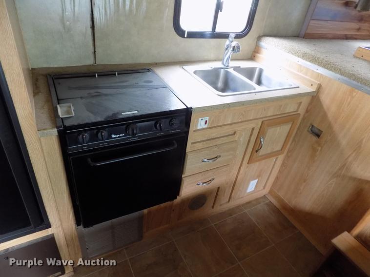 image for item DE1112 2009 Forest River Work and Play camper