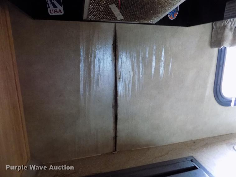 image for item DE1112 2009 Forest River Work and Play camper