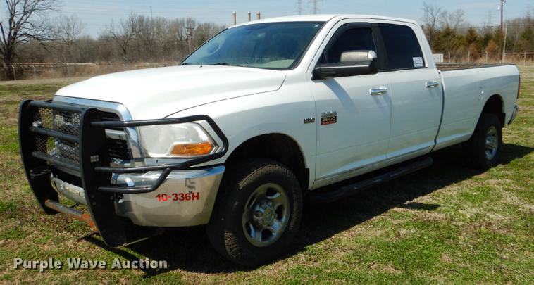 image for item DE3866 2011 Dodge Ram 2500 Crew Cab pickup truck