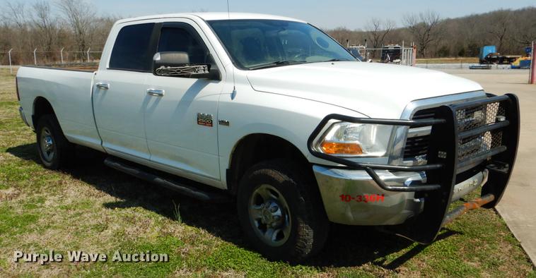 image for item DE3866 2011 Dodge Ram 2500 Crew Cab pickup truck
