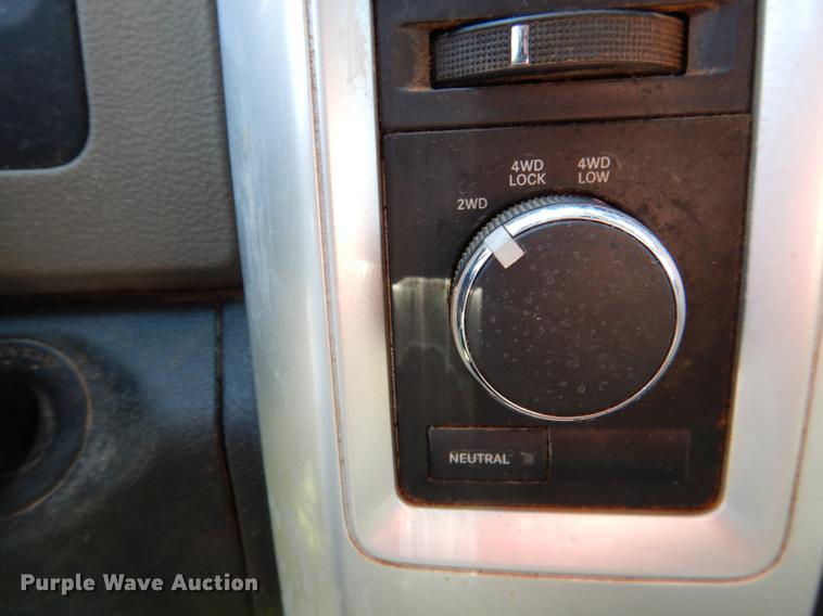 image for item DE3866 2011 Dodge Ram 2500 Crew Cab pickup truck