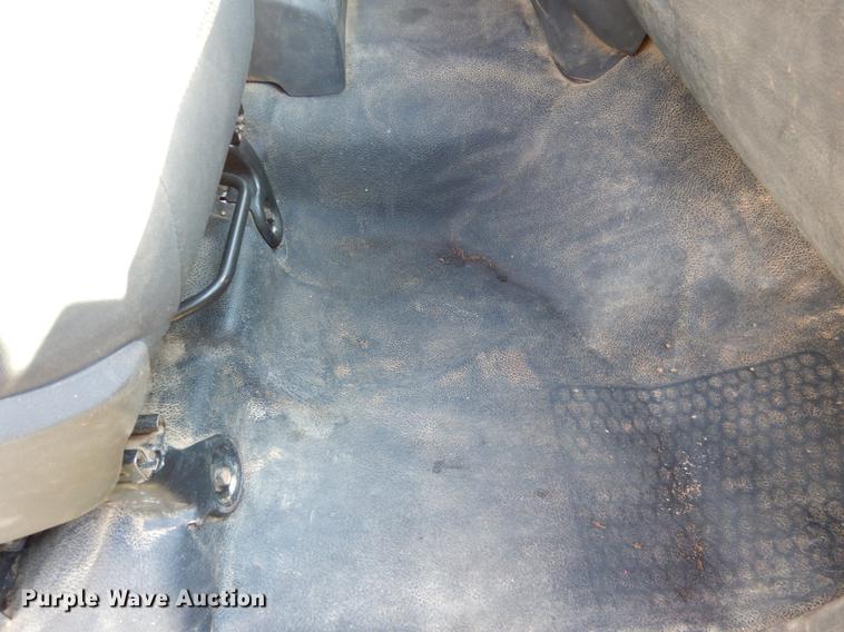 image for item DE3866 2011 Dodge Ram 2500 Crew Cab pickup truck