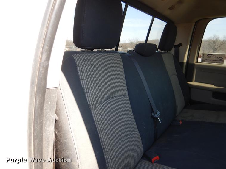 image for item DE3866 2011 Dodge Ram 2500 Crew Cab pickup truck