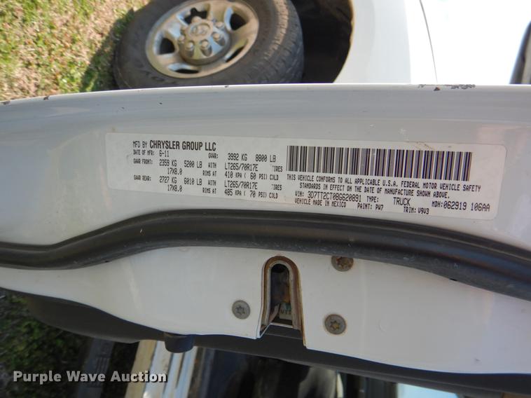 image for item DE3866 2011 Dodge Ram 2500 Crew Cab pickup truck