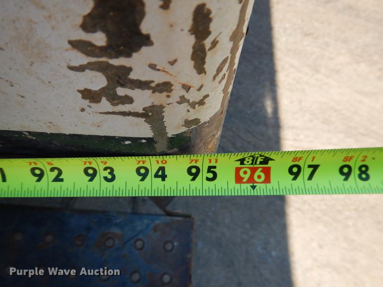 image for item DE3867 2000 Ford Econoline E350 box truck