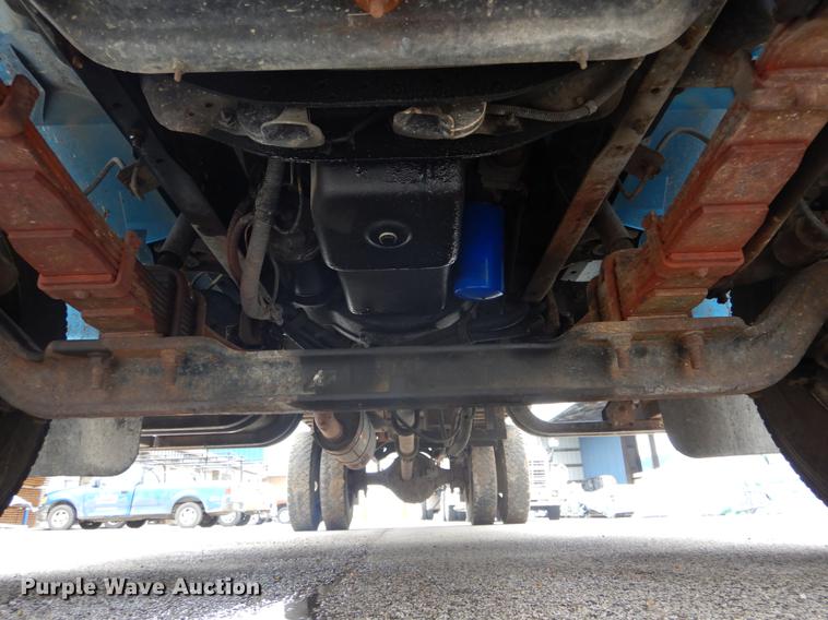 image for item DE6046 1996 International 4700 dump flatbed truck