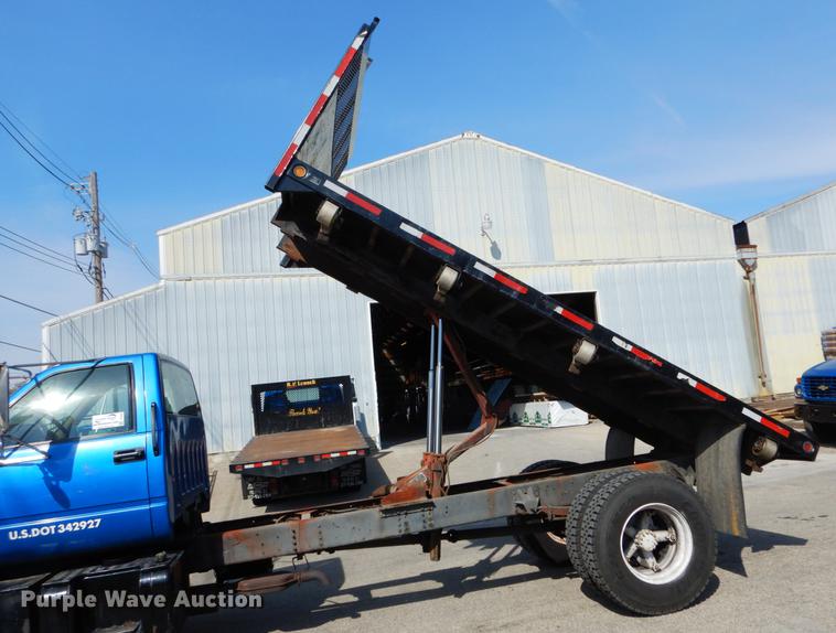 image for item DE6065 1996 Chevrolet Kodiak C5500 flat dump bed truck