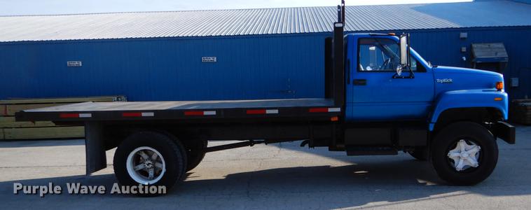 image for item DE6066 1994 GMC TopKick C5500 dump flatbed truck