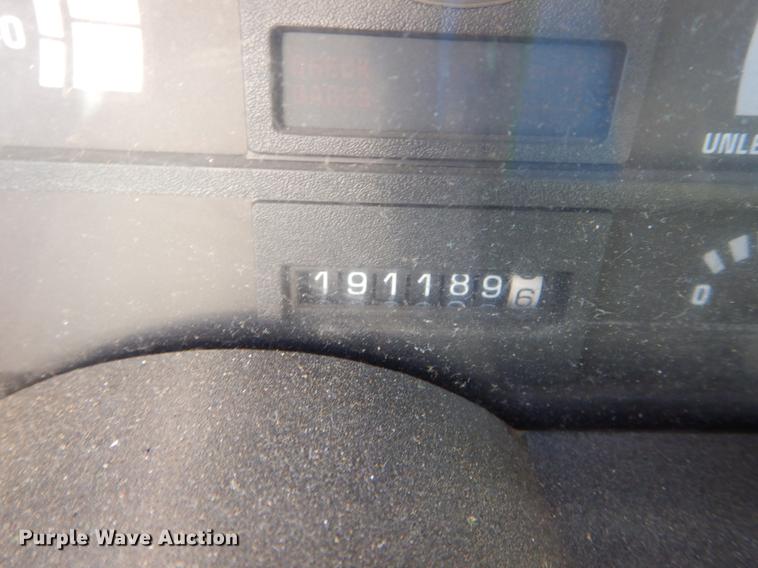 image for item DE6066 1994 GMC TopKick C5500 dump flatbed truck