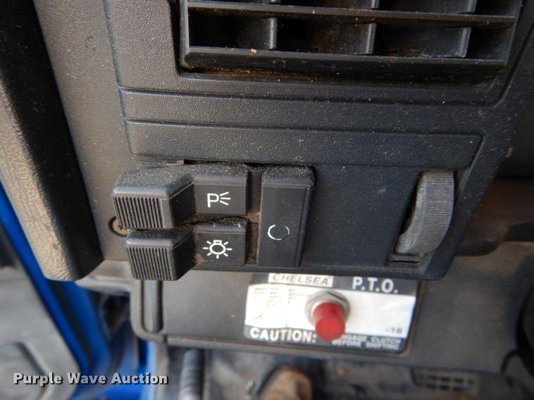 image for item DE6066 1994 GMC TopKick C5500 dump flatbed truck