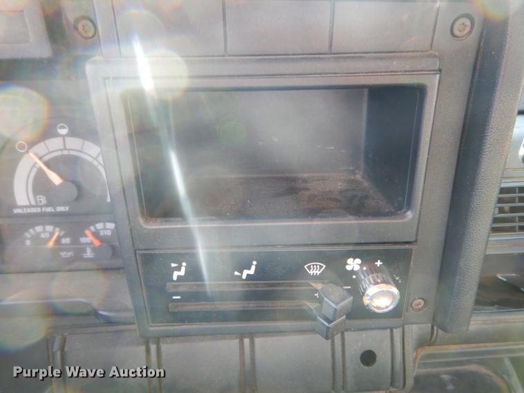 image for item DE6066 1994 GMC TopKick C5500 dump flatbed truck