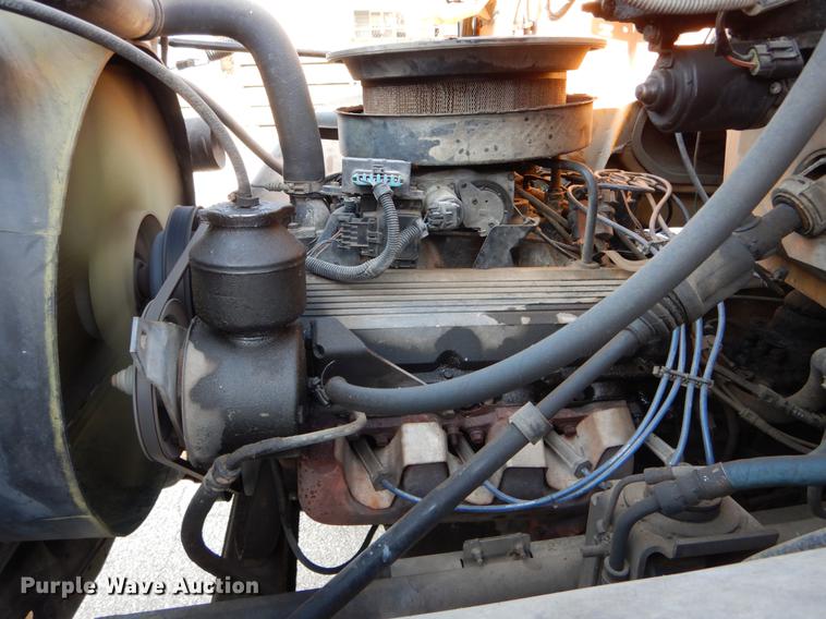 image for item DE6066 1994 GMC TopKick C5500 dump flatbed truck