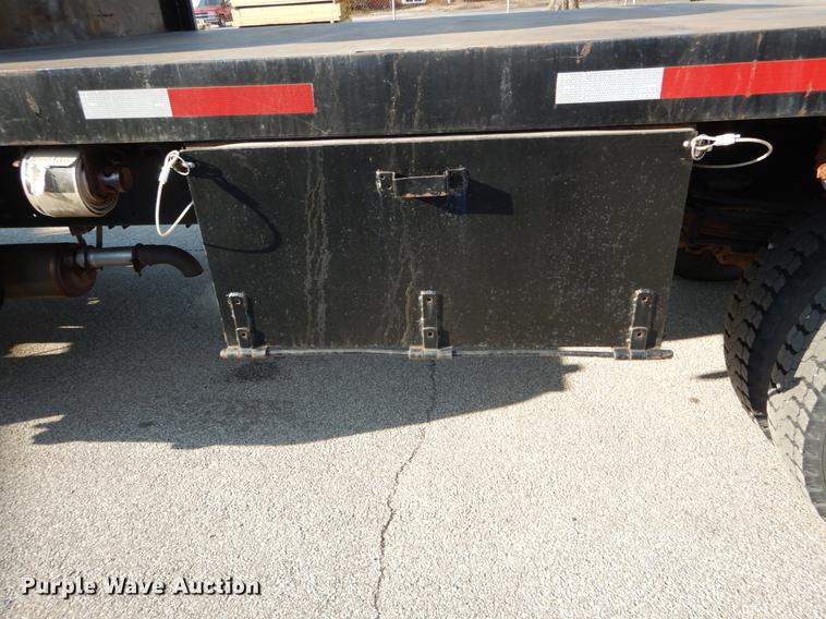 image for item DE6066 1994 GMC TopKick C5500 dump flatbed truck