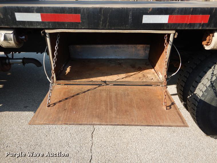 image for item DE6066 1994 GMC TopKick C5500 dump flatbed truck