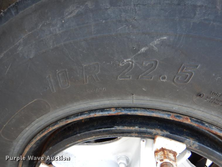 image for item DE6066 1994 GMC TopKick C5500 dump flatbed truck