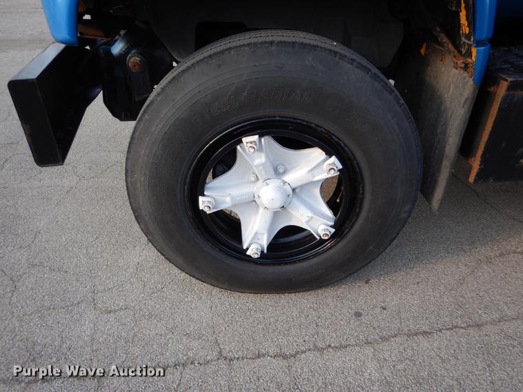 image for item DE6066 1994 GMC TopKick C5500 dump flatbed truck