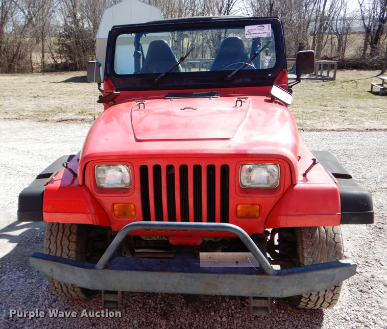 image for item DE6068 1989 Jeep Wrangler