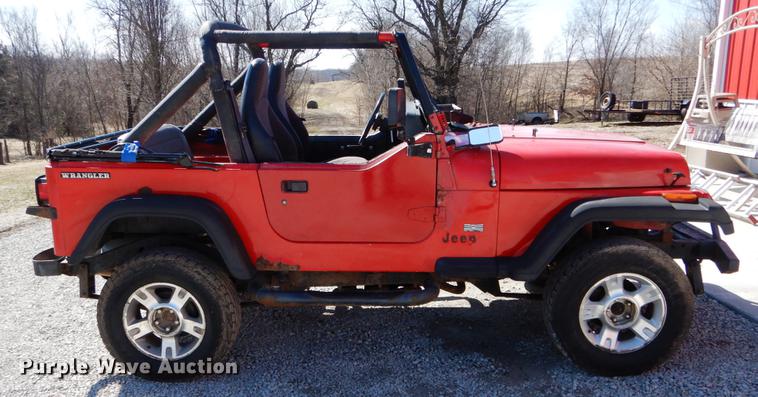 image for item DE6068 1989 Jeep Wrangler
