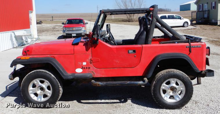 image for item DE6068 1989 Jeep Wrangler