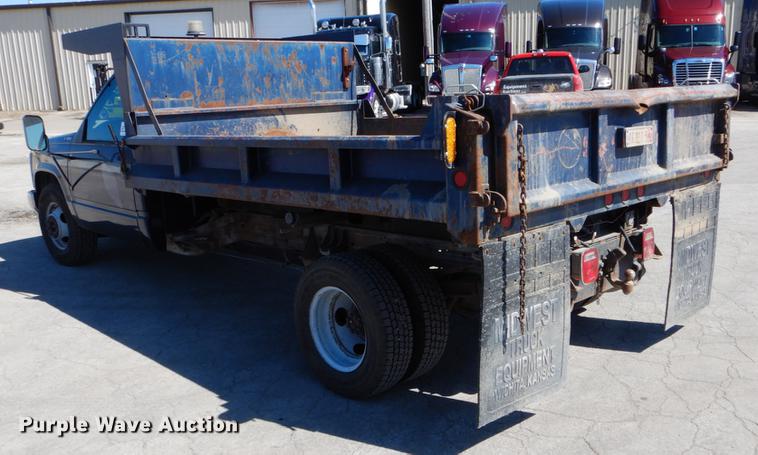 image for item DE6070 1999 Chevrolet C3500 dump bed pickup truck
