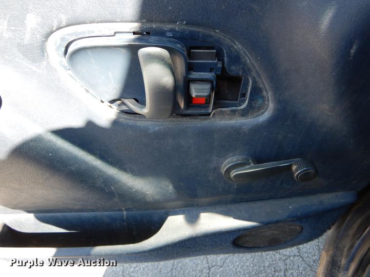 image for item DE6070 1999 Chevrolet C3500 dump bed pickup truck