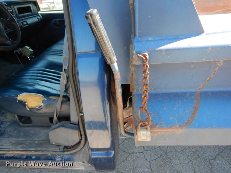image for item DE6070 1999 Chevrolet C3500 dump bed pickup truck