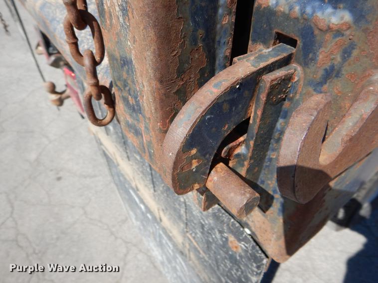 image for item DE6070 1999 Chevrolet C3500 dump bed pickup truck