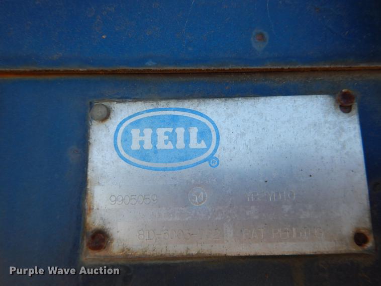 image for item DE6070 1999 Chevrolet C3500 dump bed pickup truck