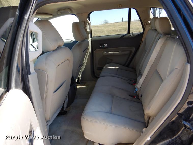 image for item DE6077 2010 Ford Edge SEL SUV